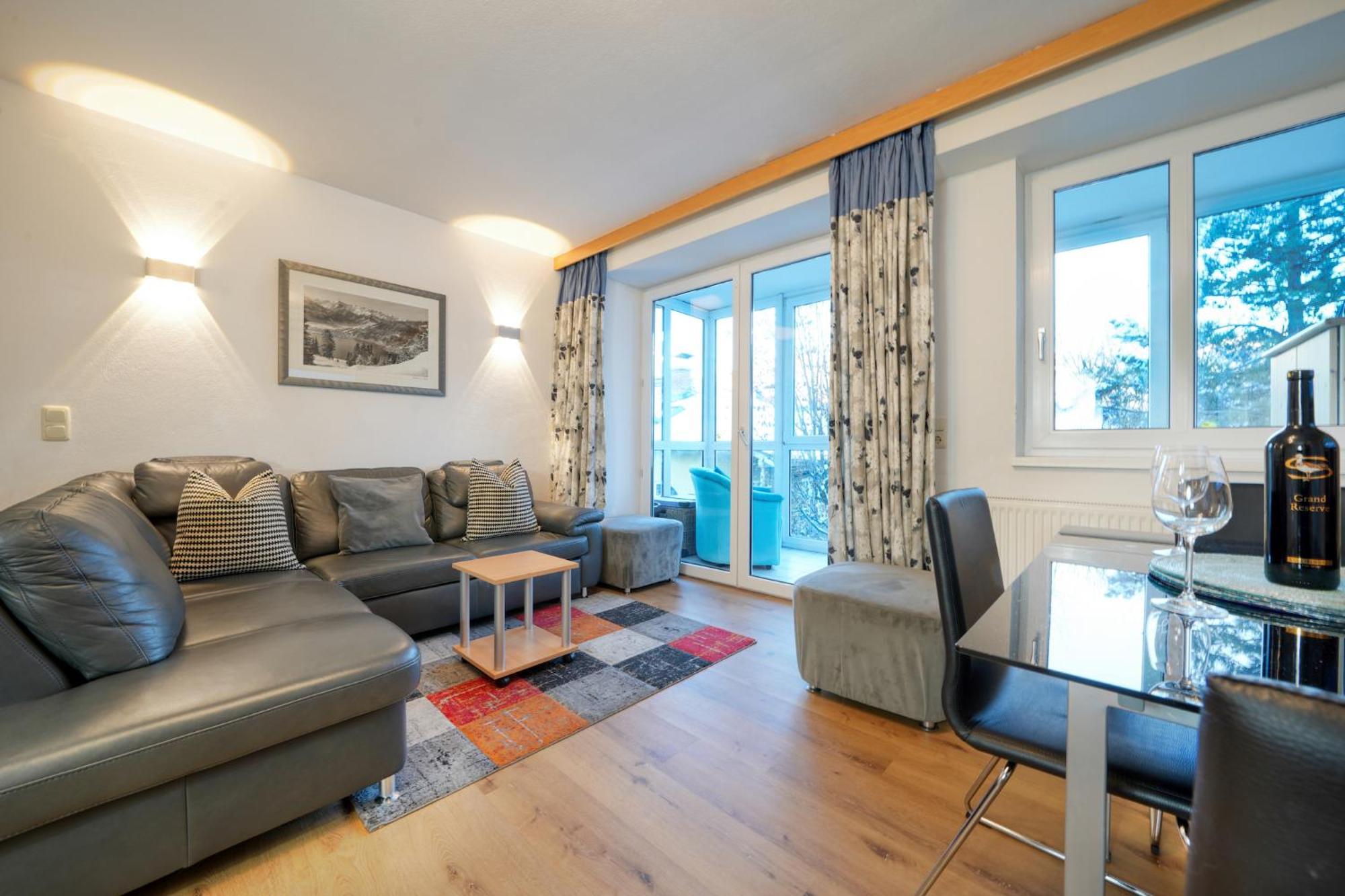 Apartment Tini - By Alpen Apartments Zell am See Esterno foto