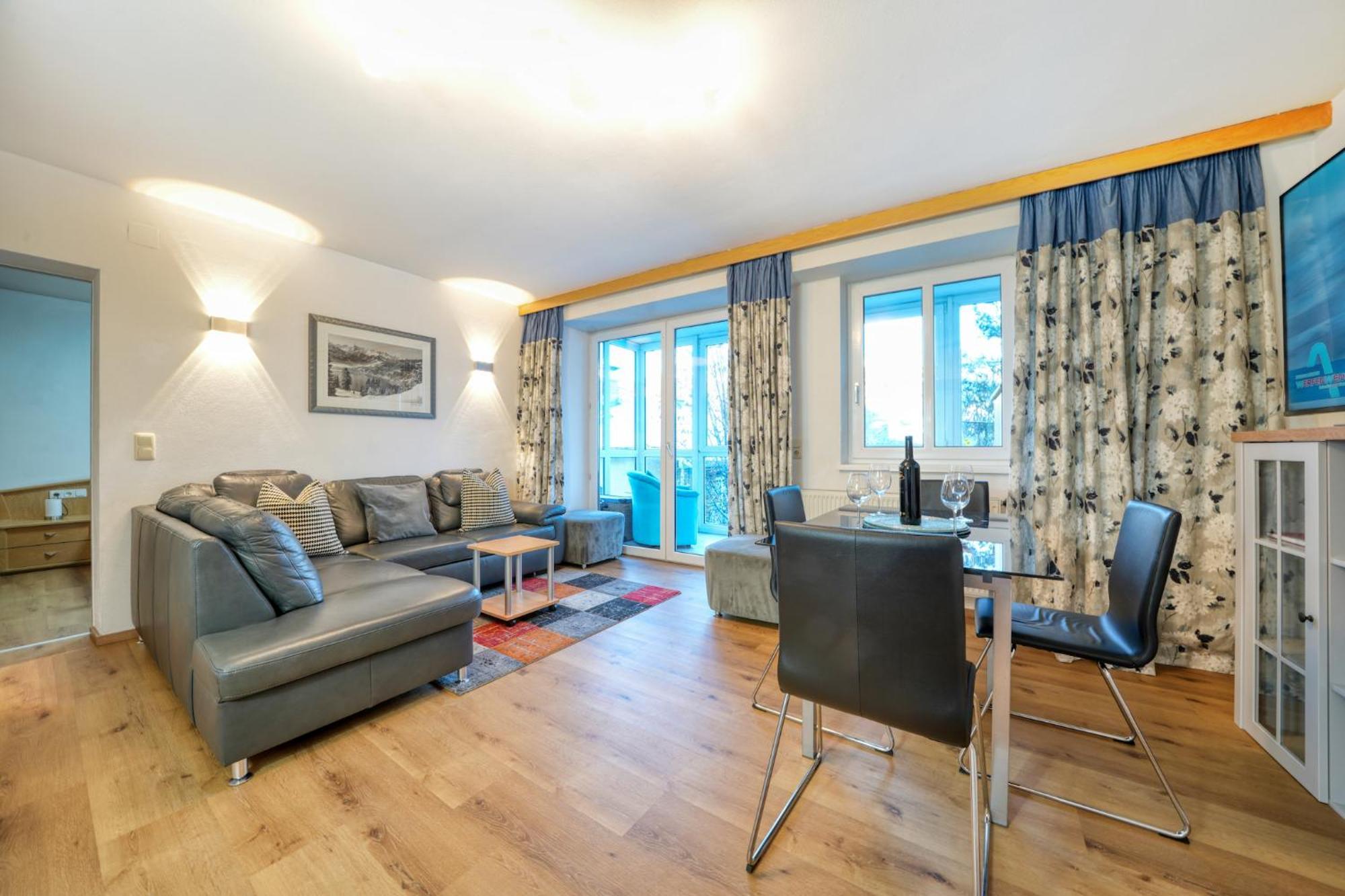 Apartment Tini - By Alpen Apartments Zell am See Esterno foto